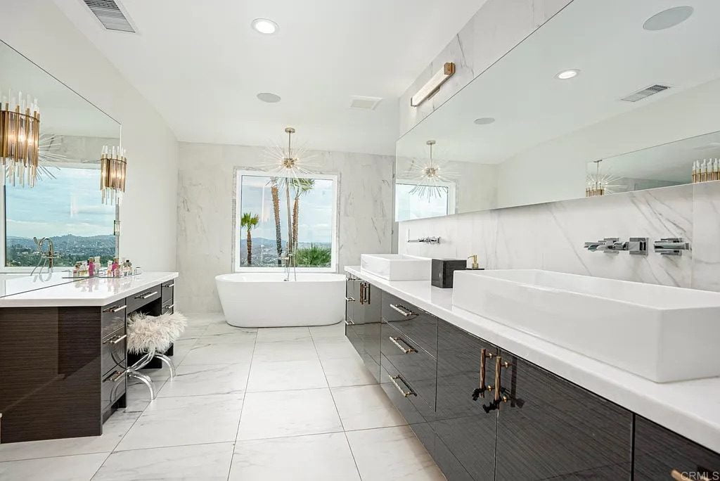 Full bathroom renovated San Diego- easy bathroom remodel