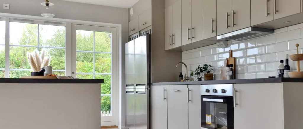 Kitchen Remodeling Kitchen remodeled with smart storage 1