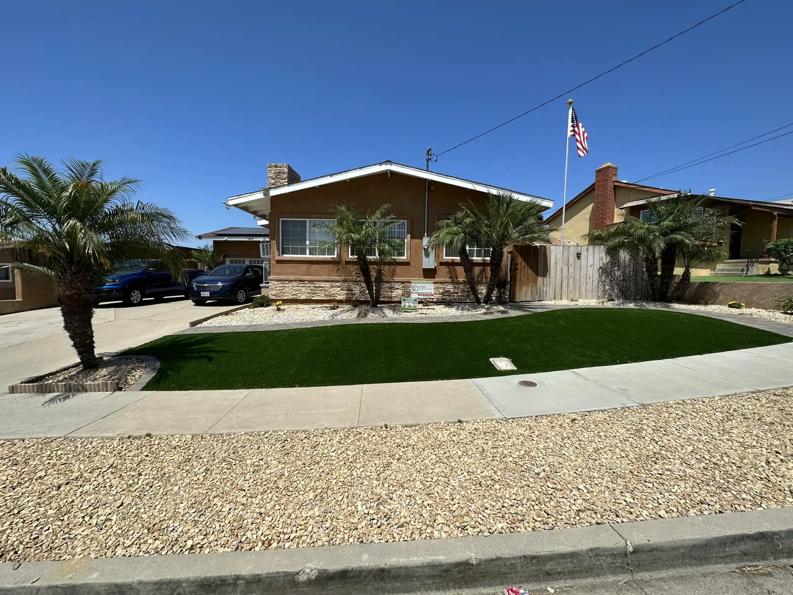 Front elevation of the single-storey San Diego ranch home before work began